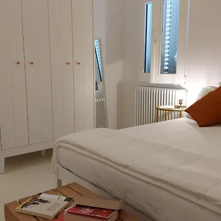 Asciku Con Ampio Terrazzo Guest house